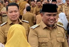 Bupati Pelalawan, Zukri merancang WFH ASN selama Kamis-Jumat (foto/int)